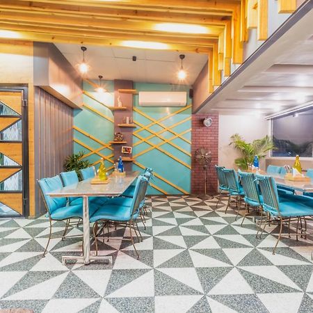 Hotel Sunday Inn Джайпур Екстериор снимка