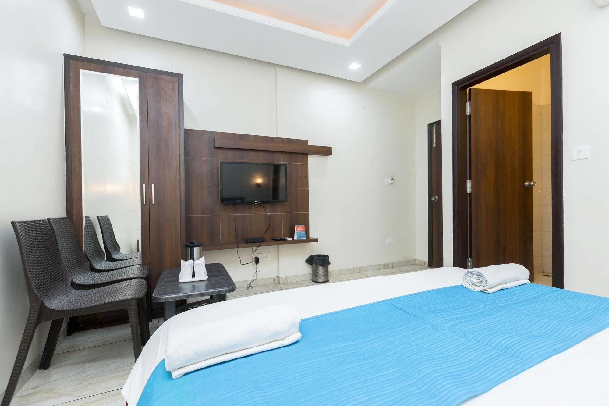 Hotel Sunday Inn Джайпур Екстериор снимка