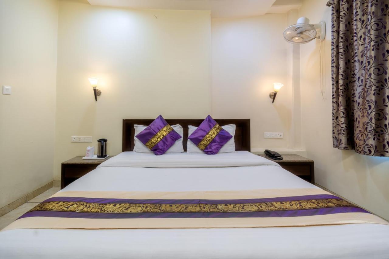 Hotel Sunday Inn Джайпур Екстериор снимка